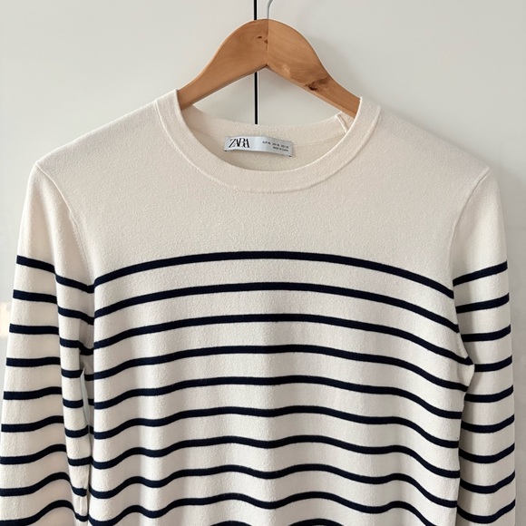 Zara Ivory and Dark Navy Stripe Sweater - Picture 3 of 12